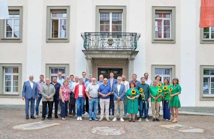 Gruppenfoto des im Juni 2024 gewählten Gemeinderates der Stadt Weingarten